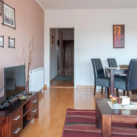 Modern And Bright In Apartment Ruma